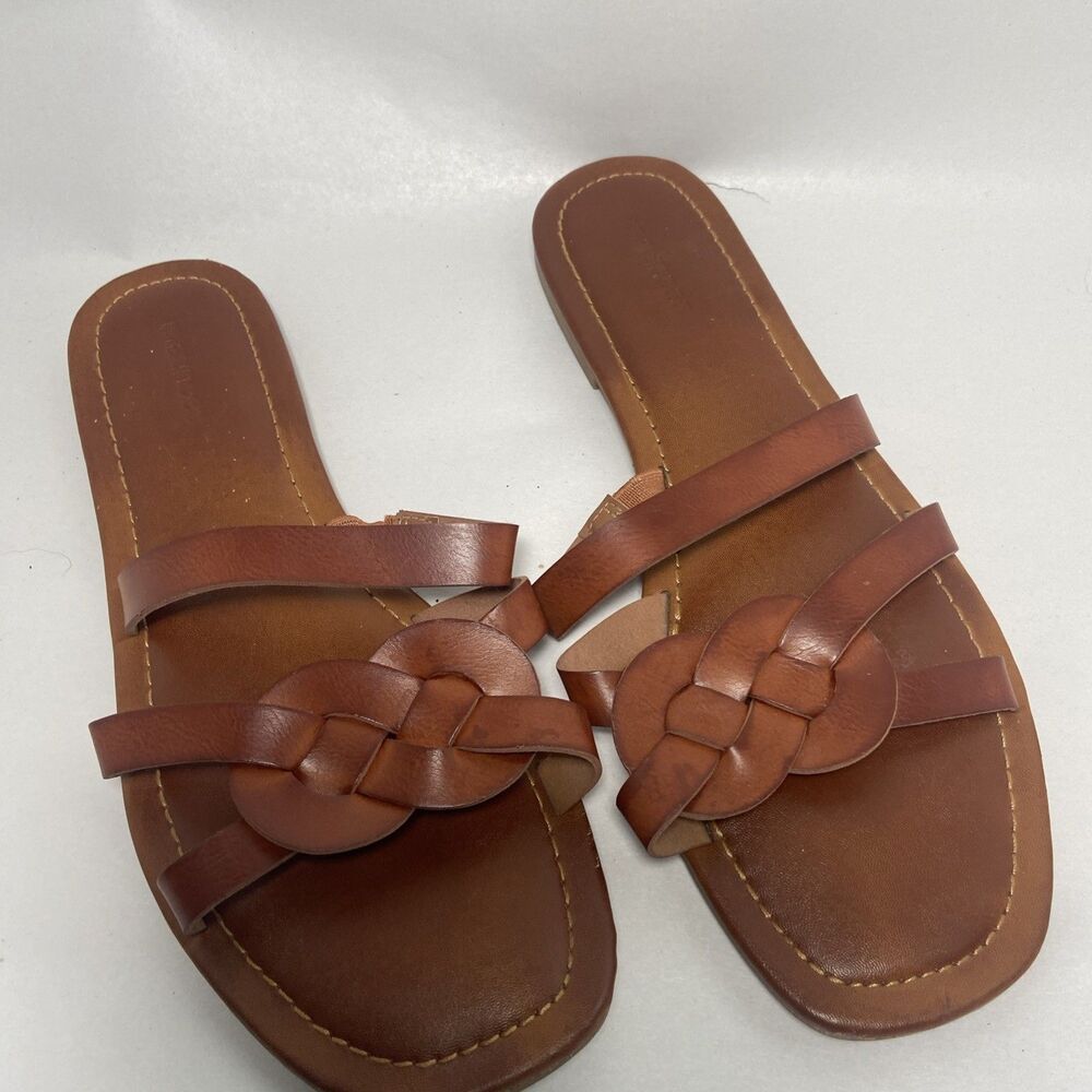 Maurices Faux Leather Sandals Brown Womens 9 M Slip on flats Woven Strap
